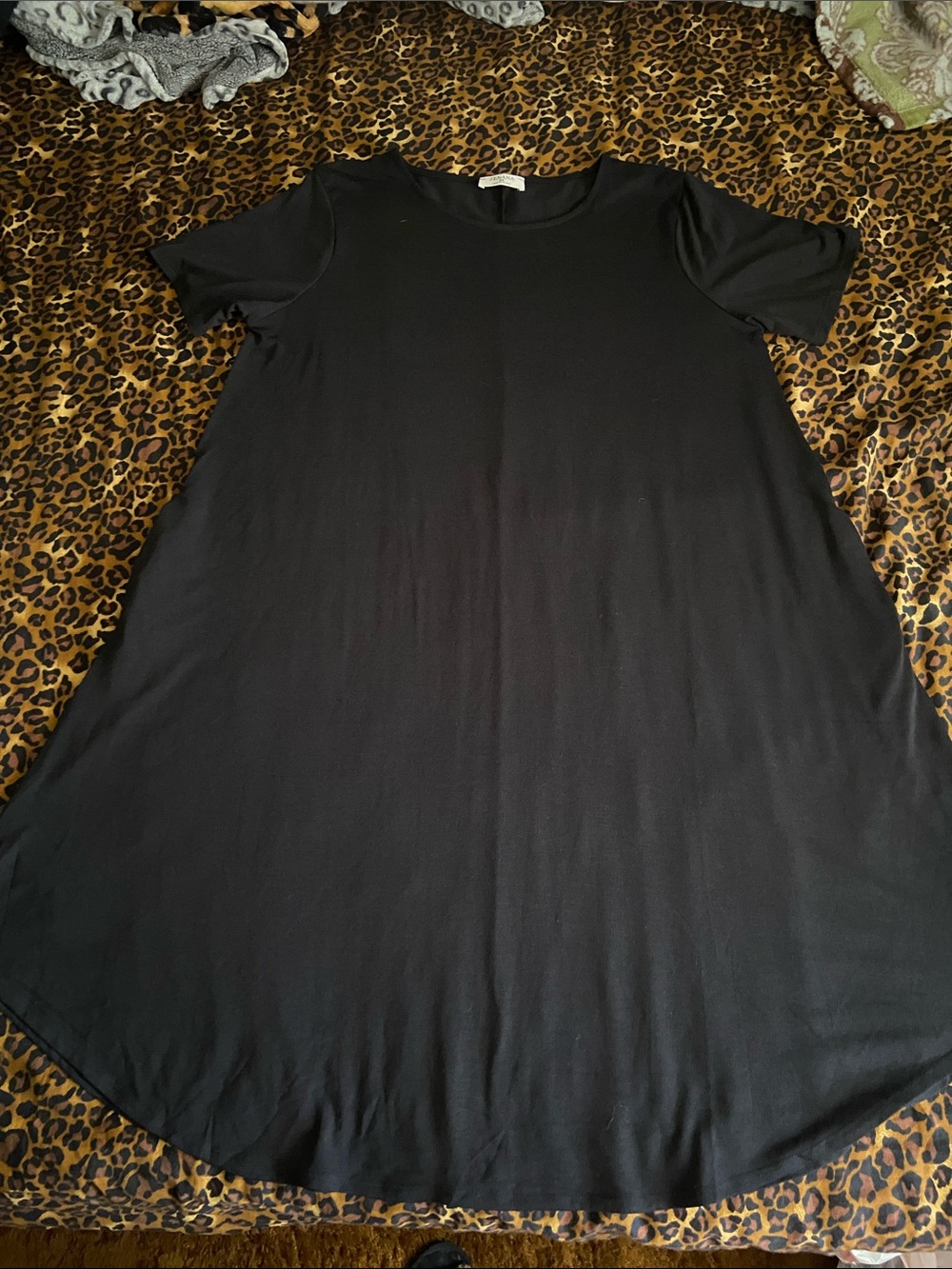 Zenana Outfitters Women’s Black Midi Dress